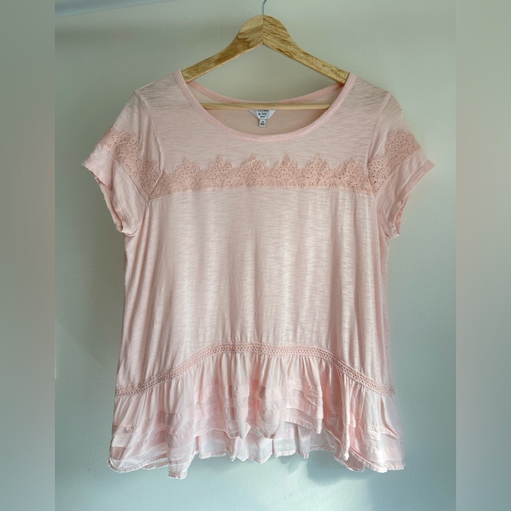 Crown & Ivy Light Pink Lace Accent Short Sleeve Top - Picture 2 of 4